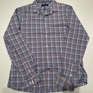 Tommy Hilfiger Slim Fit Button Down Shirt Men Size  17 (36-37) Non Iron.